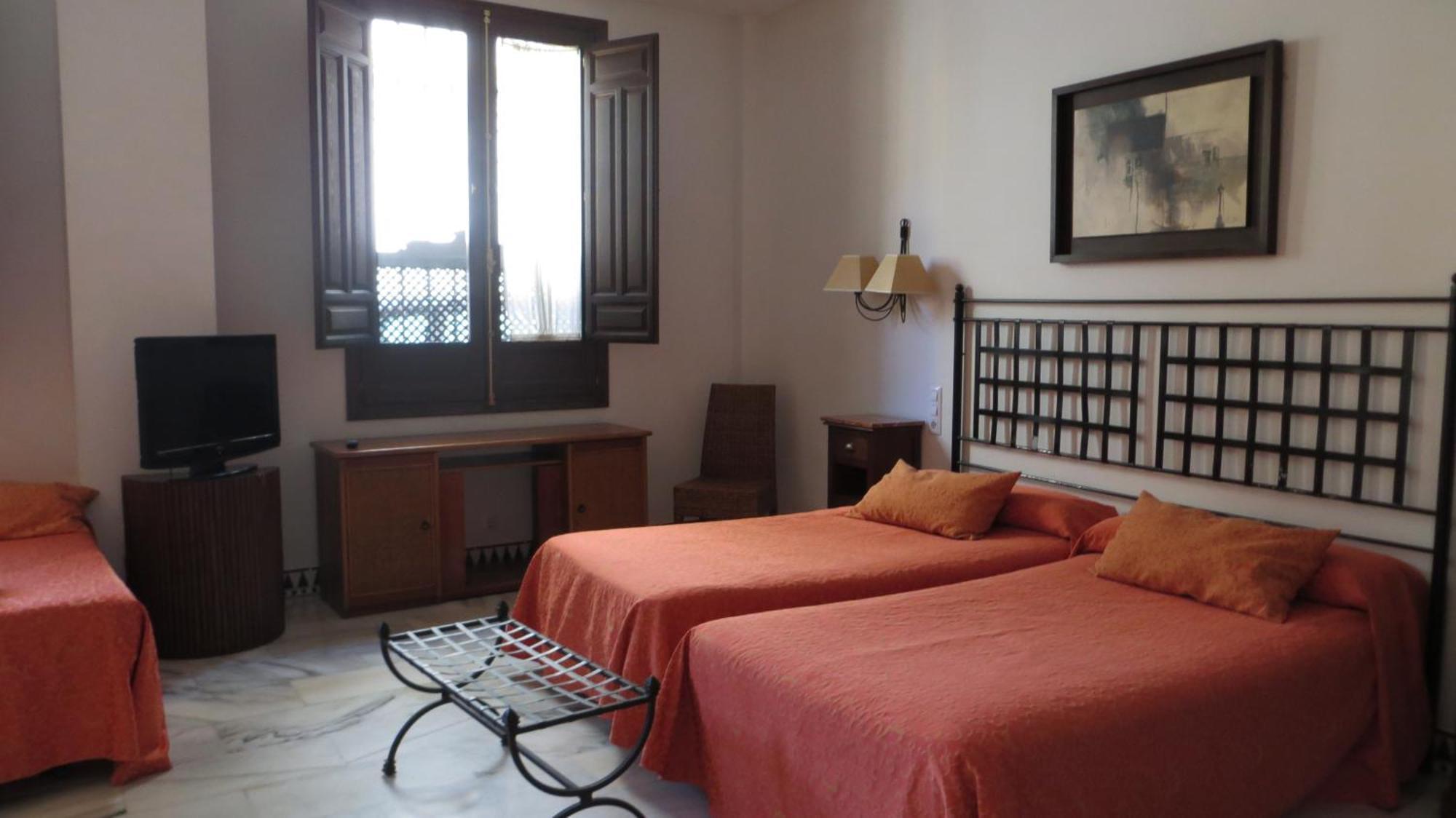 Apartamentos Plaza قرطبة الغرفة الصورة