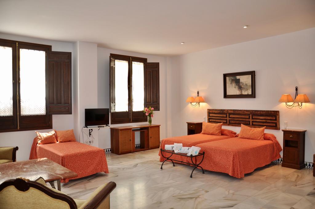 Apartamentos Plaza قرطبة المظهر الخارجي الصورة